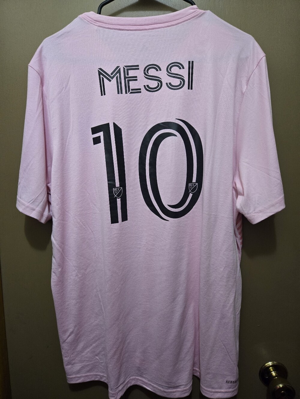 ⚽️Adidas Messi Pink Inter Miami Men's Soccer Training Jersey⚽️